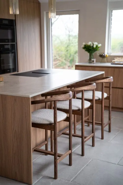 Calm Bar Stool | Bronze | Light Boucle