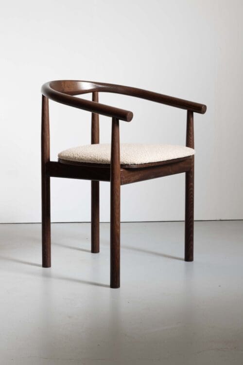 Eetkamerstoel Calm | Walnoot | Beige Bouclé