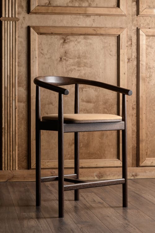 Barstoel Calm | Walnoot | Beige PU leer