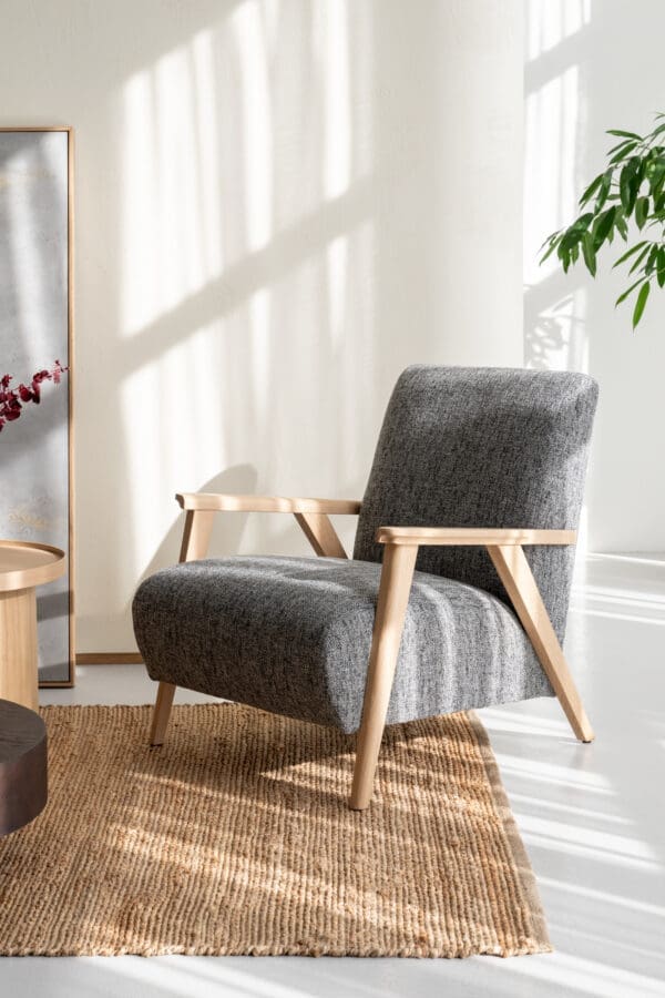 Dunya armchair in gray and Japandi style with natural oak wood